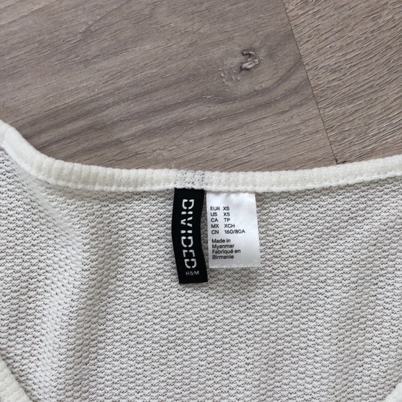 White H&M button up - Picture 2 of 2